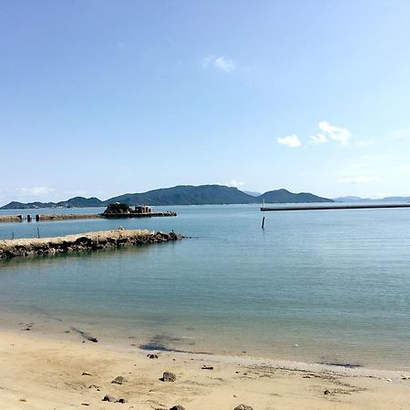 Namihei II Hotel Naoshima Buitenkant foto